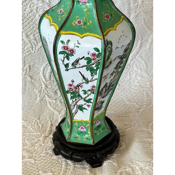 Decorative Chinese Canton Enamel Vase And Wooden Base - Picture 2 of 10